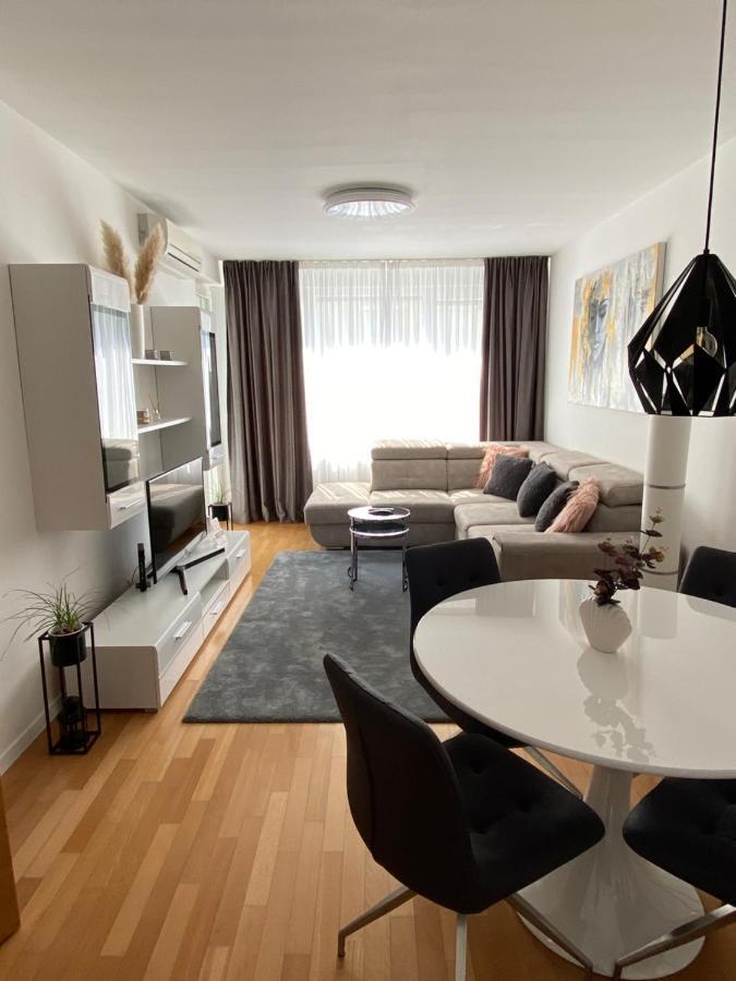 Apartment Queen Zagreb Extérieur photo